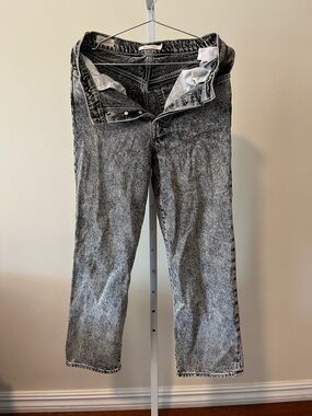 Levi’s Acid Wash Ribcage Jeans